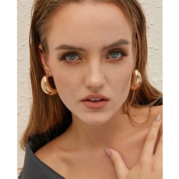 Anthropologie Minimalist Dome Chunky Thick Large Half Hoop Gold Earrings - Picture 4 of 4